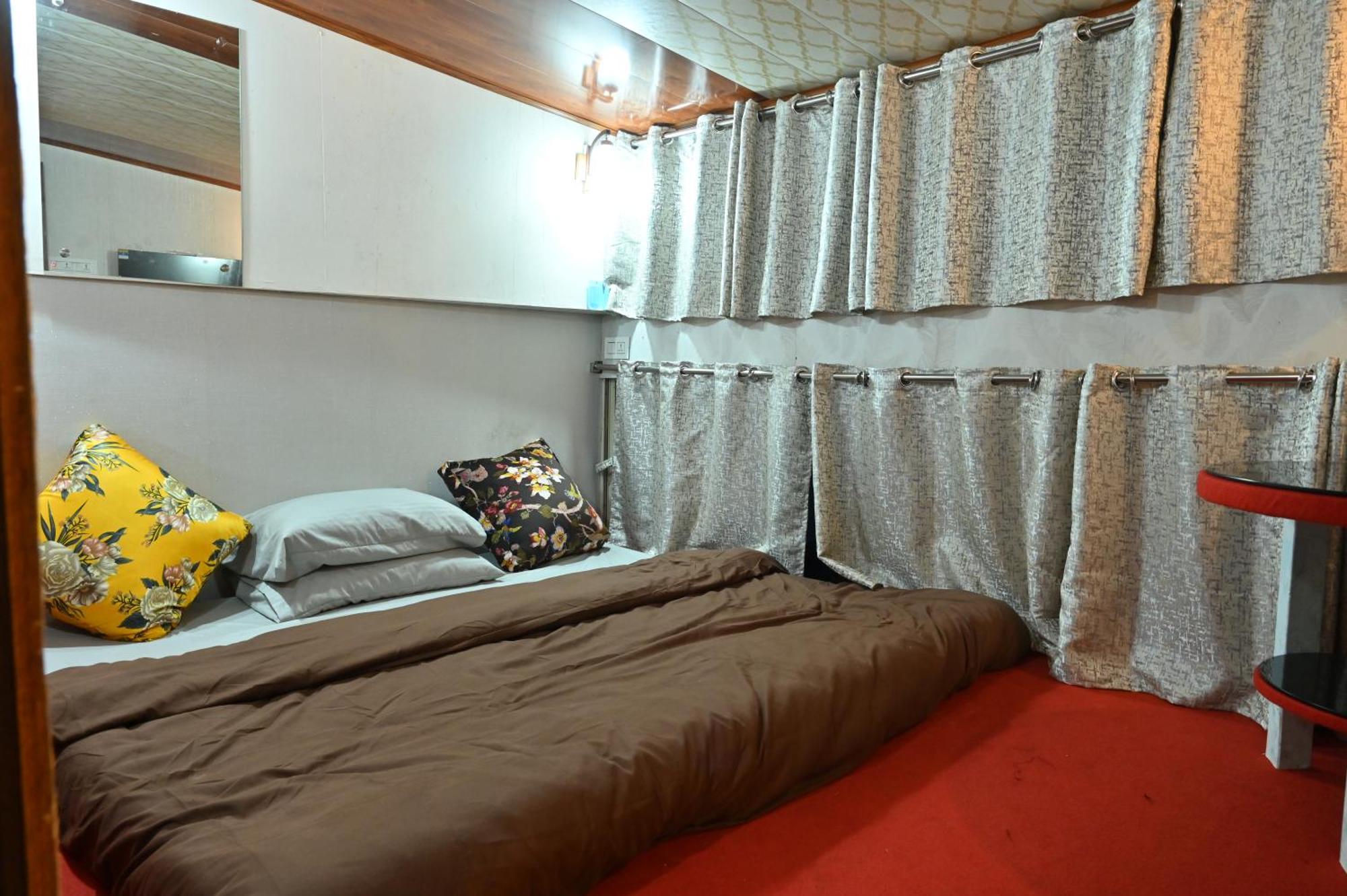 Zingo'S Home Stay Дарджилинг Экстерьер фото
